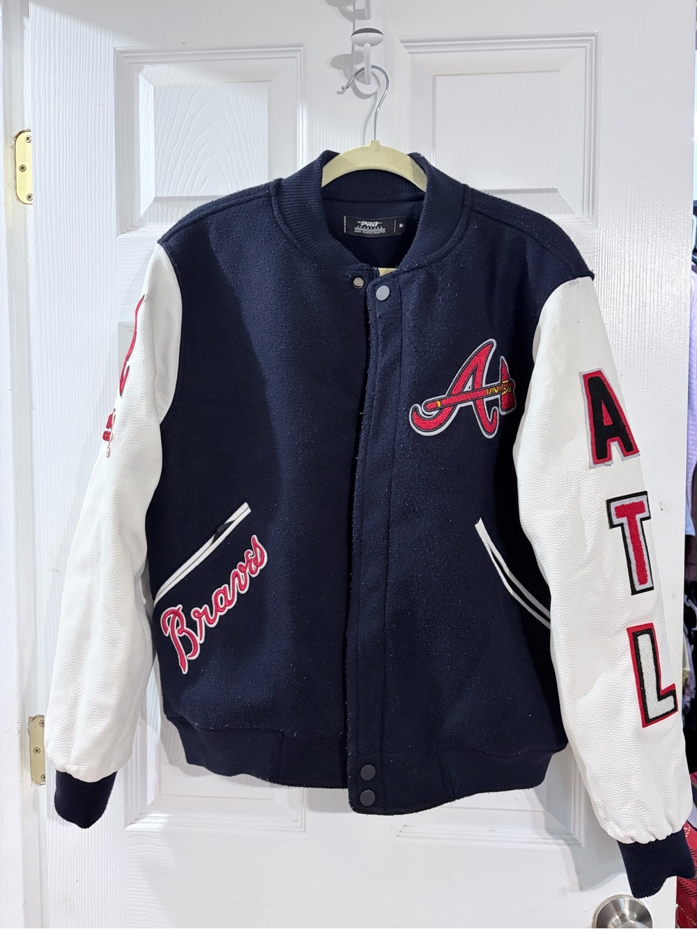 Pro Standard Atlanta Braves Varsity Jacket Men’s M Navy White Luxury Athletic
